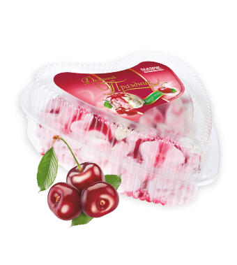 йогуртно-вишневое мороженое-торт с вишневым джемом в контейнере